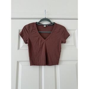 Brown V Neck T-shirt medium